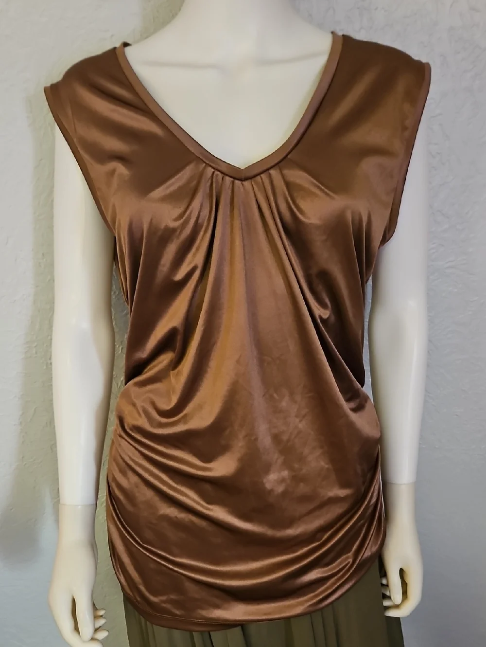 NEW YORK & CO Bronze Satin Ruched V-neck Sleeveless Top
